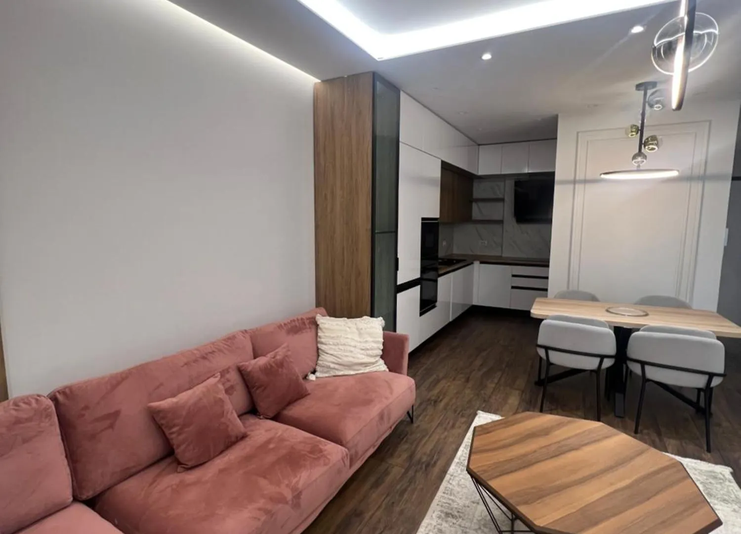 Timeless Luxury Condo Tirana 0*,  Albania